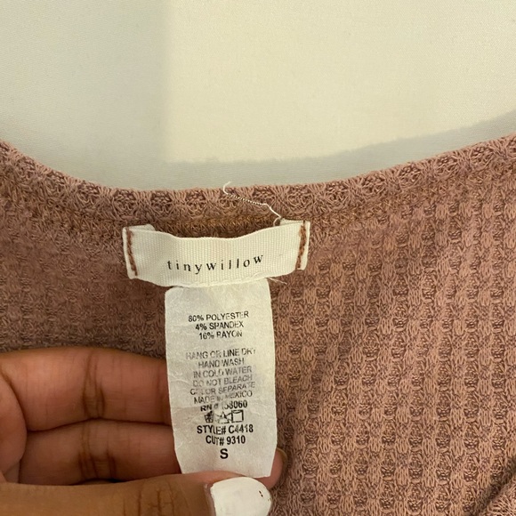 Ruffled long sleeve top! - Picture 4 of 5